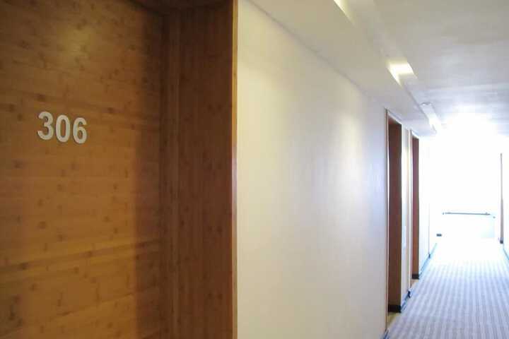 Ballroom/Hall 38 of 39