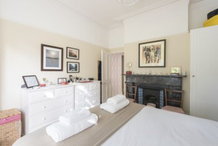 Room 17 of 19