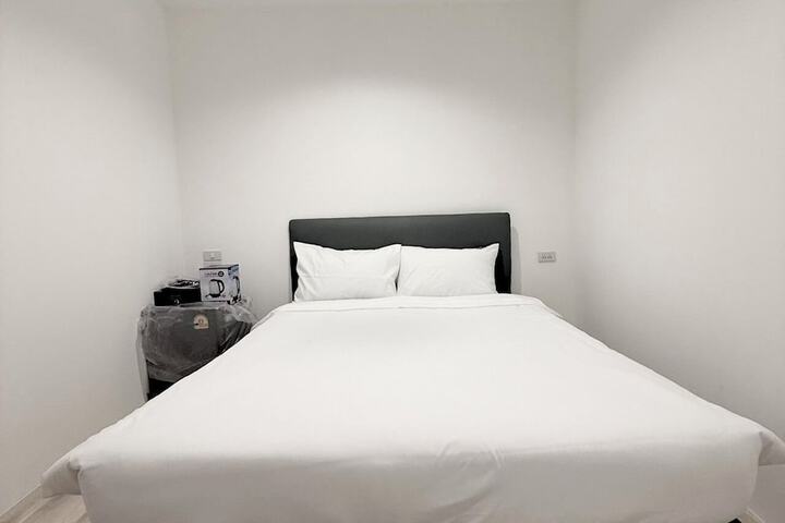 Room 19 of 60