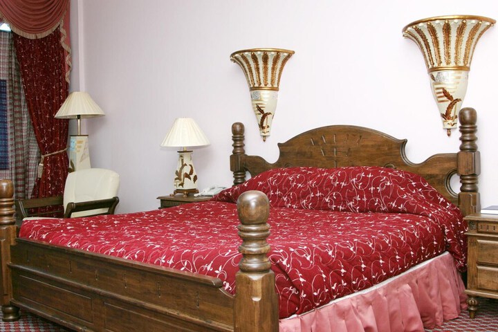 Room 5 of 52