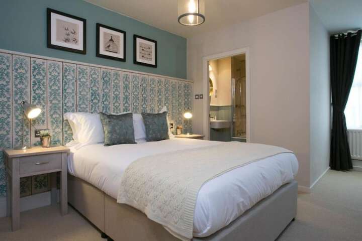Room 7 of 25