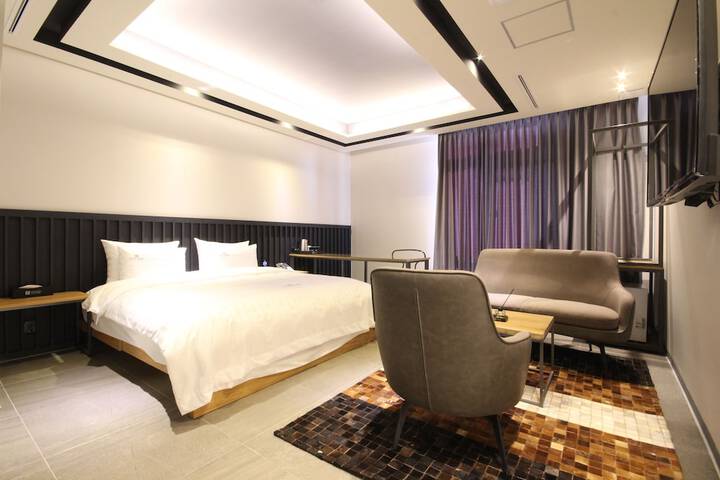 Room 9 of 59