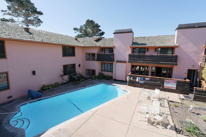 Hotel with Pool