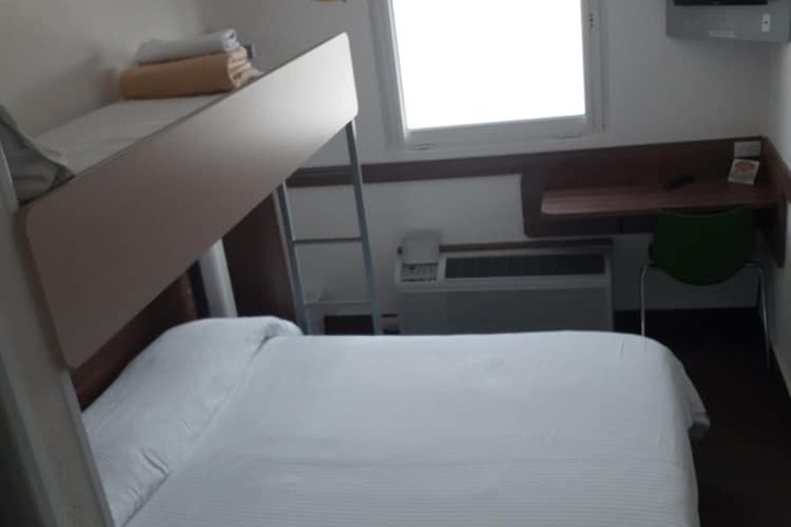 Room 6 of 24