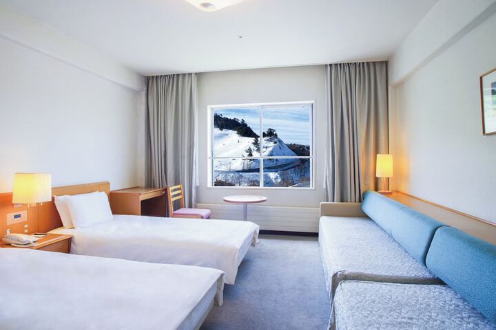 Room 10 of 88