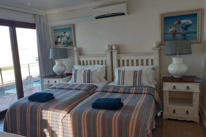 Room 11 of 52