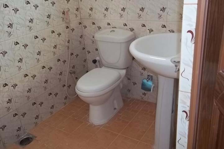 Room 9 of 24