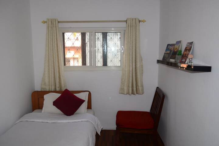 Room 19 of 37