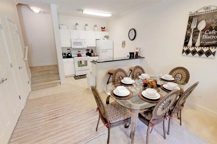 Breakfast/Coffee Service 27 of 34