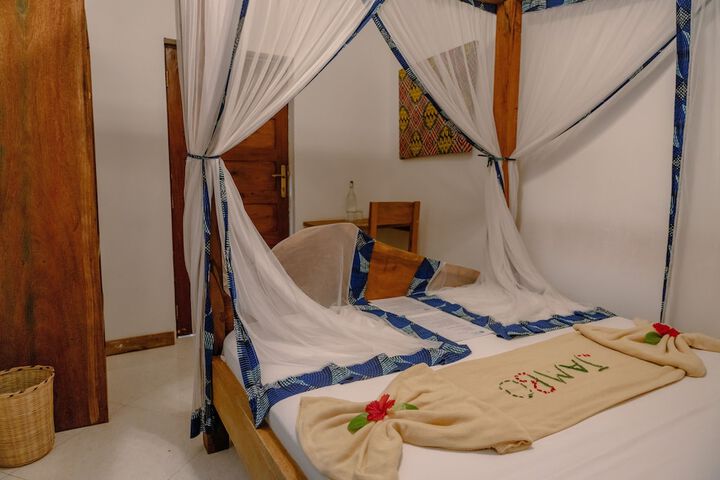 Room 35 of 91