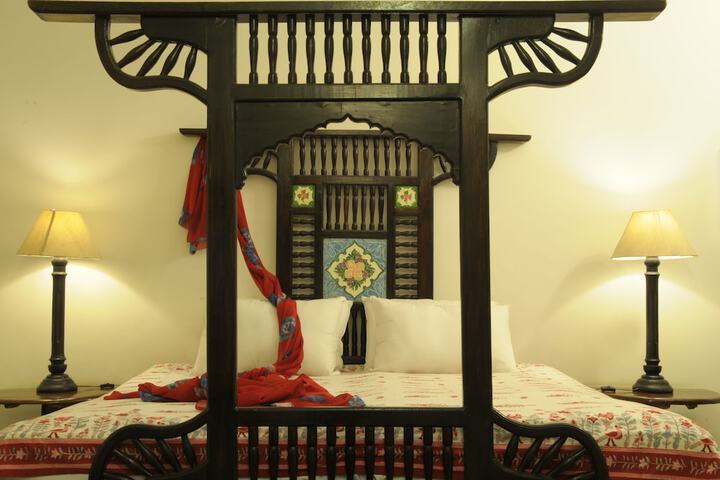 Room 4 of 53