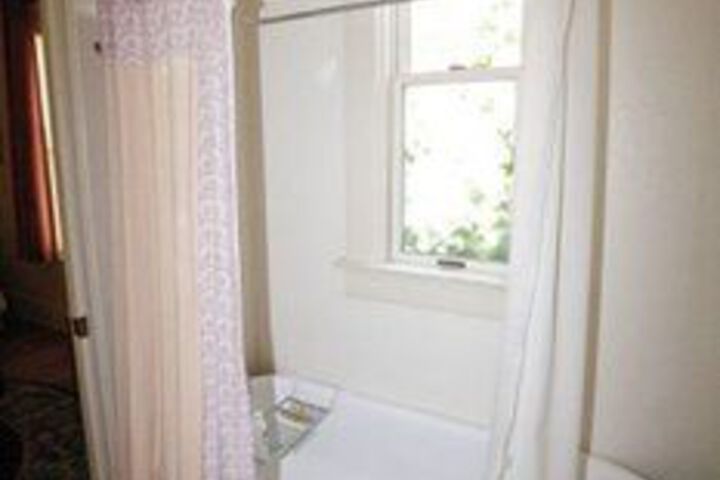 Room 14 of 63