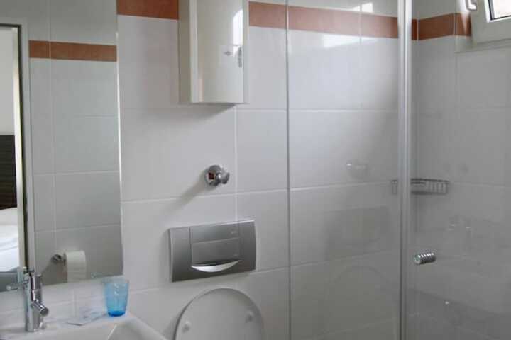 Room 12 of 23