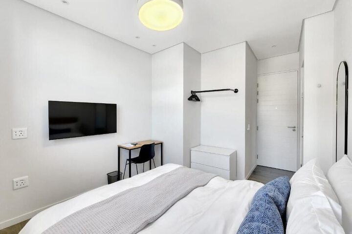 Room 8 of 44