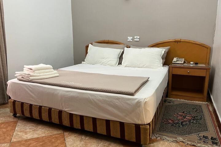 Room 5 of 21