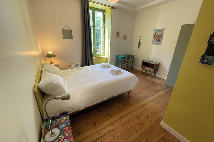 Room 16 of 44