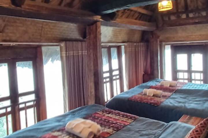 Room 19 of 53