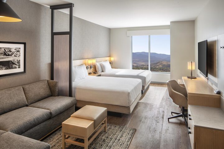 Room 16 of 35