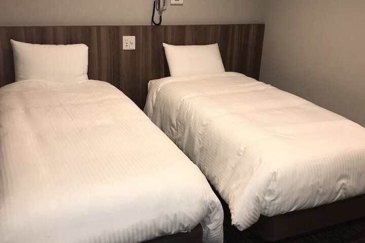 Room 5 of 46