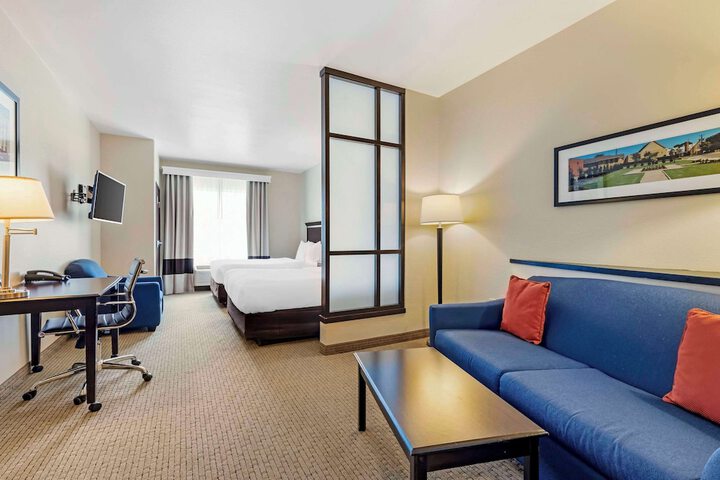 Room 15 of 39