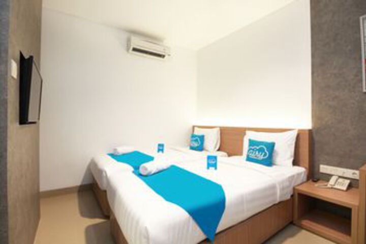 Room 6 of 31