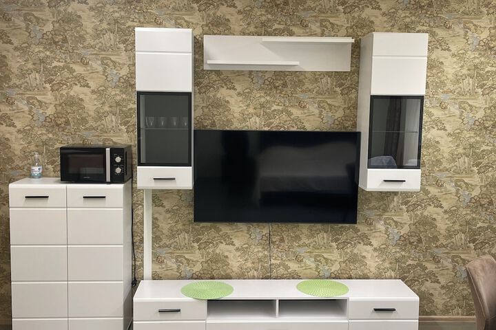 Room 8 of 108
