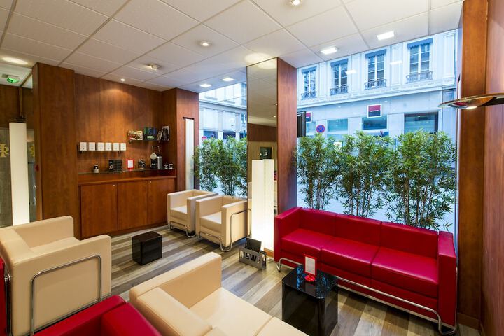 Guest Lobby