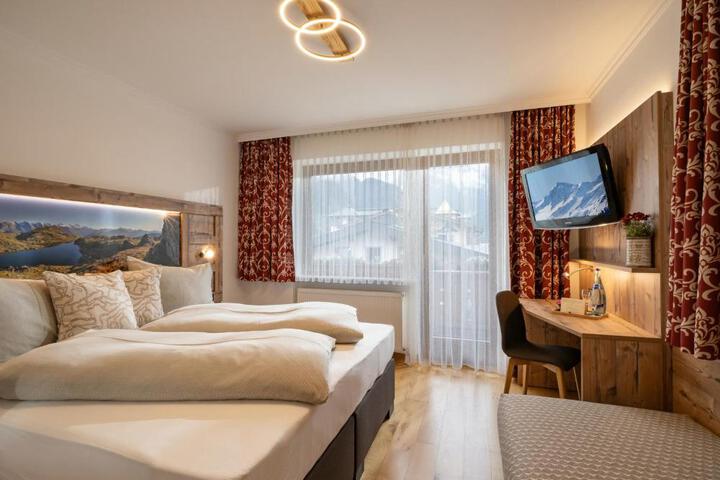 General 6 of 100