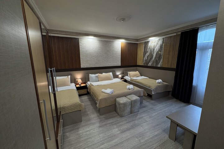 Room 47 of 110