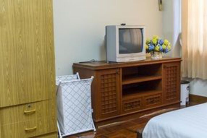 Room 19 of 33