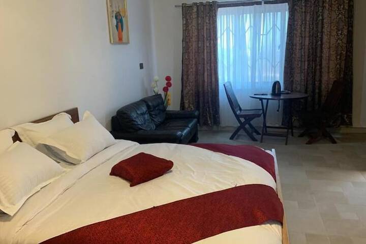 Room 2 of 9