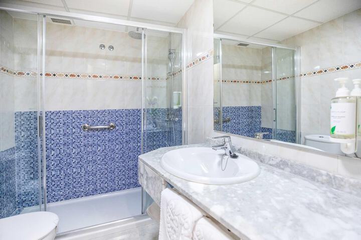 Clean Restrooms