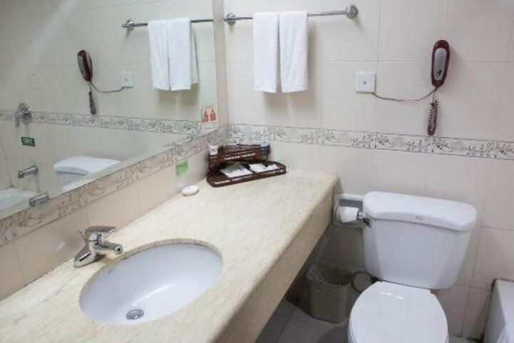 General 10 of 18
