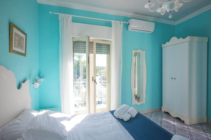 Room 42 of 82
