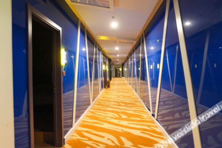 Hotel Interior 5 of 19