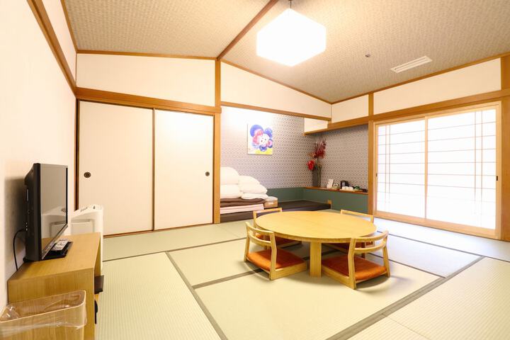 Room 25 of 51