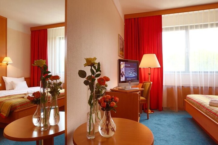 Room 14 of 81
