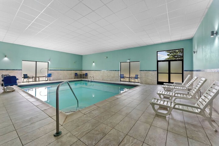 Swimming pool at Allentown Park Hotel by The Red Collection