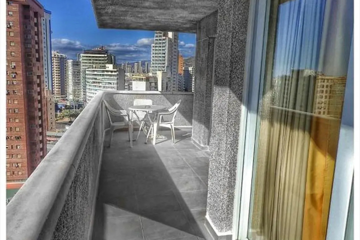 balcony