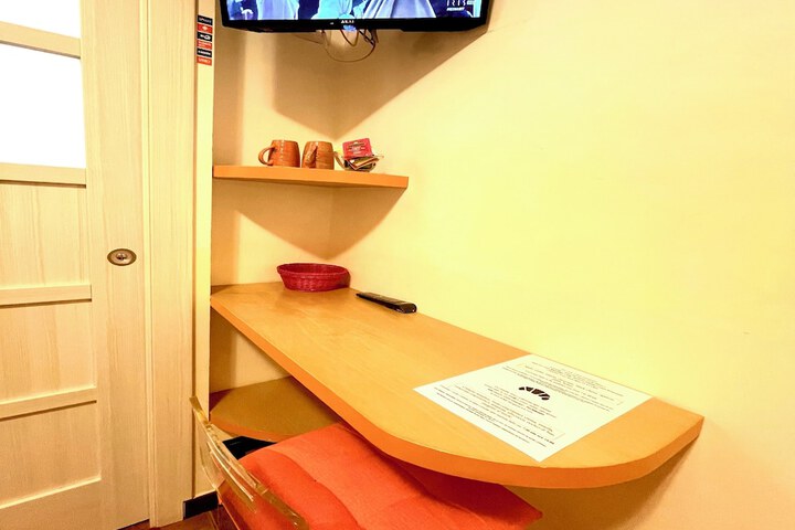 Room 27 of 54