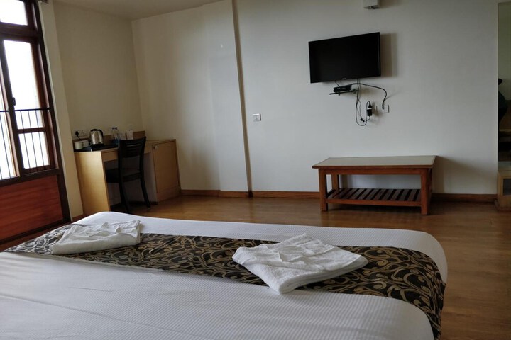 Room 27 of 56