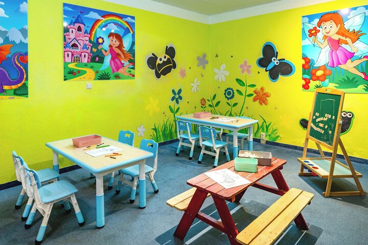 Childrens Activities 44 of 100