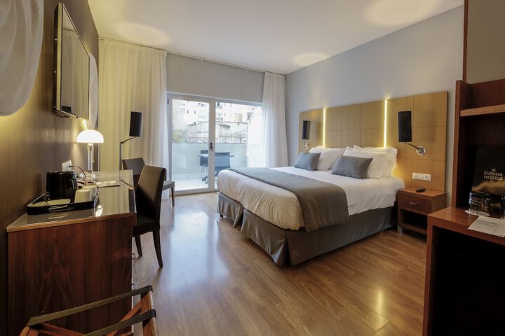 Room 10 of 109