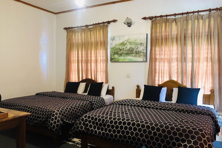 Room 17 of 119