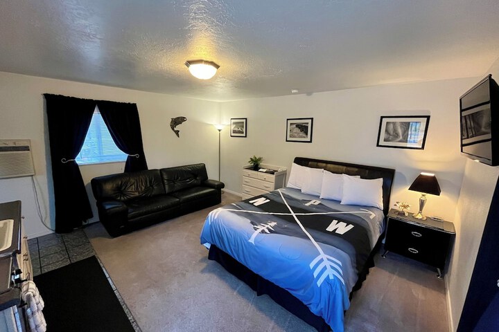 Room 15 of 49