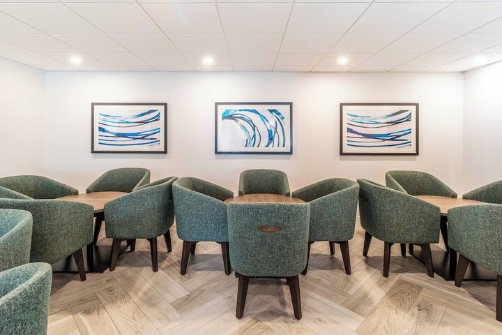 Breakfast/Coffee Service 57 of 83