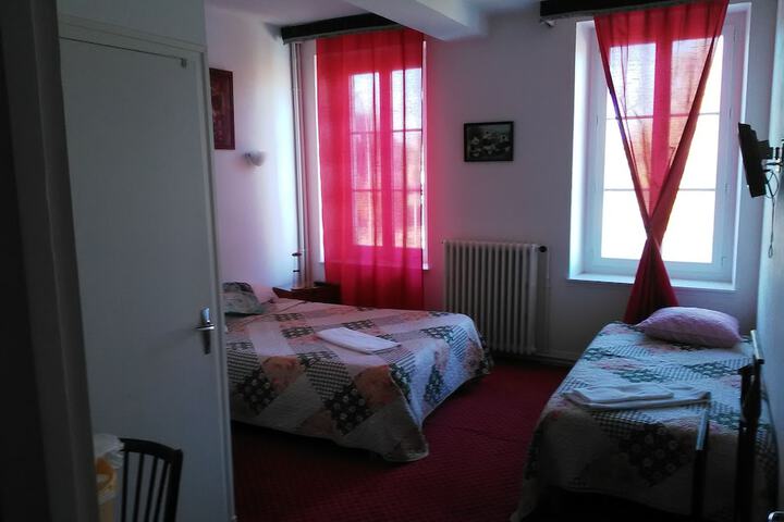 Room 3 of 19