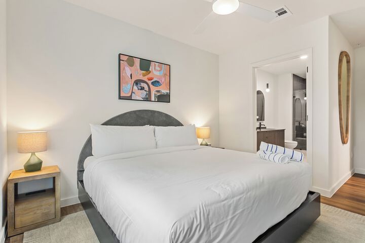 Room 21 of 184