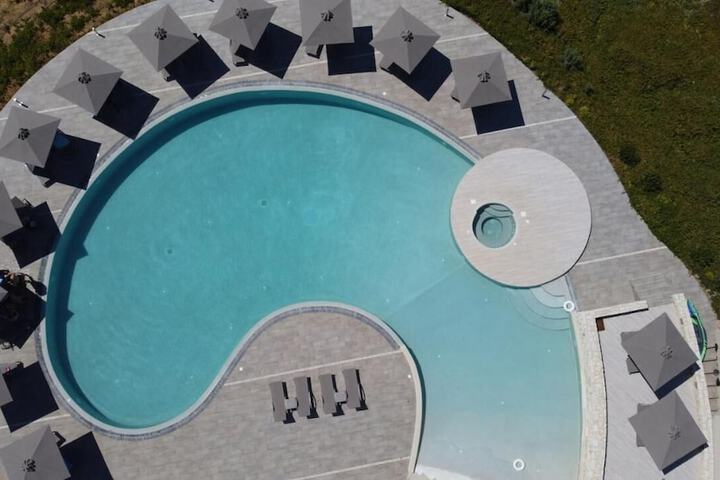 Pool 133 of 340