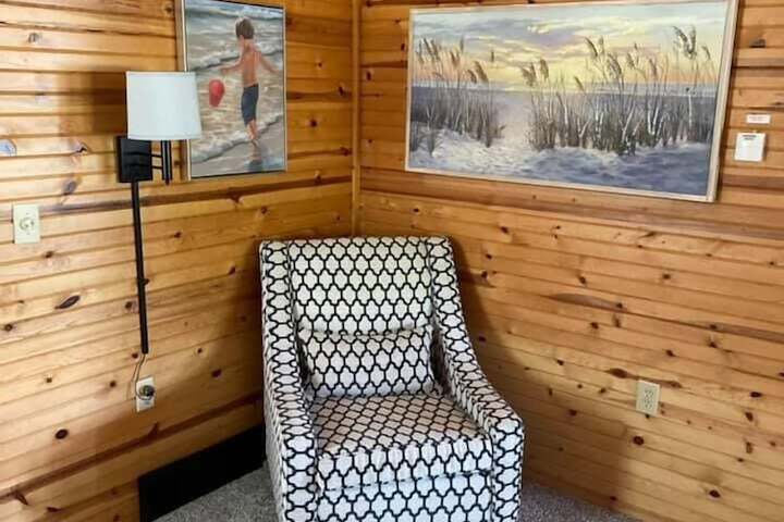 Room 33 of 112